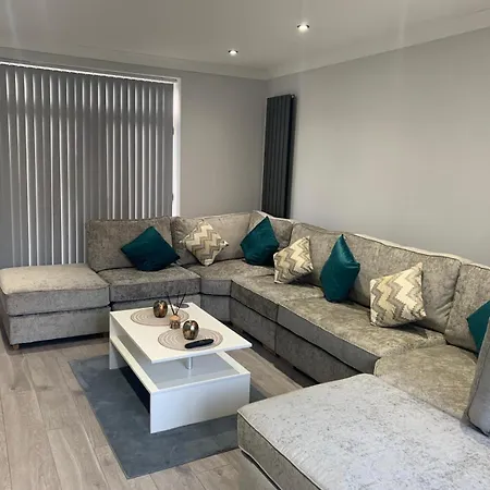 Holiday home Modern 3 Bed House In Headingley - Free Parking Leeds (West Yorkshire)