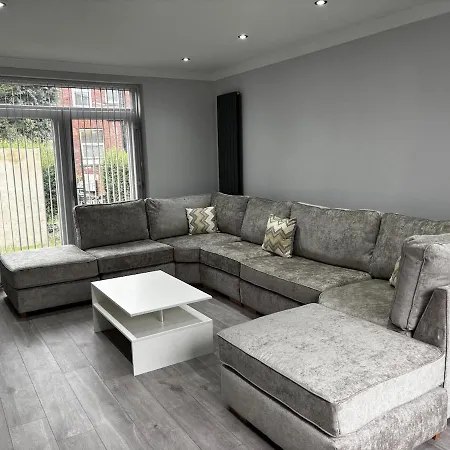 Modern 3 Bed House In Headingley - Free Parking * Leeds (West Yorkshire)