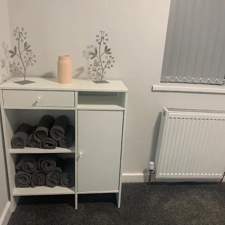 Holiday home Modern 3 Bed House In Headingley - Free Parking
